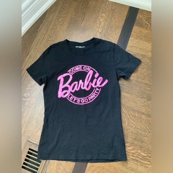 BARBIE X JAYNE FASHION Glitter Pink Scoop Neck Black T-Shirt Women’s Size Small - Picture 6 of 13